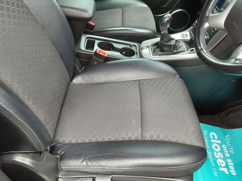 Chevrolet Captiva 2.2 Captiva LT VCDI 4WD 5dr 5dr Manual 2025