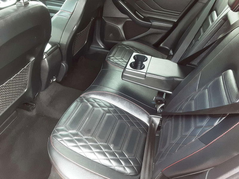 Ford Focus 1.0 Focus ST-Line Vignale MHEV Auto 5dr 5dr Automatic 2026