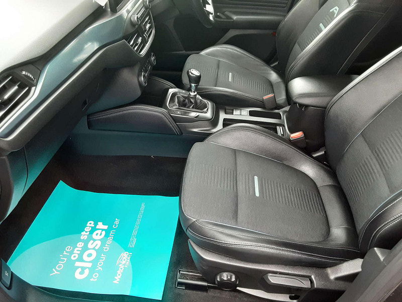 Ford Focus 1.5 Focus Active X EcoBlue 5dr 5dr Manual 2025