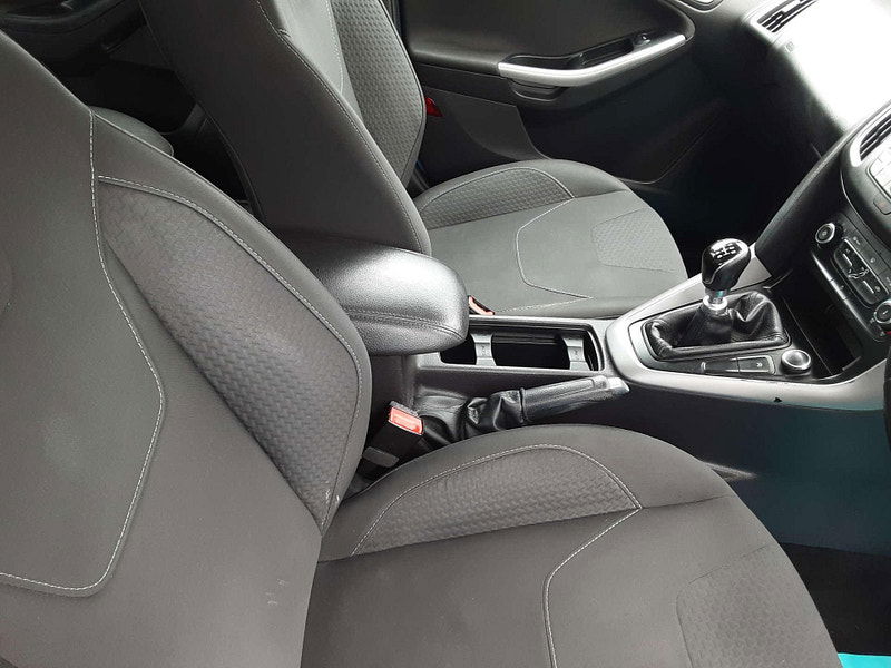 Ford Focus 1.5 Focus Zetec TDCI 5dr 5dr Manual 2025