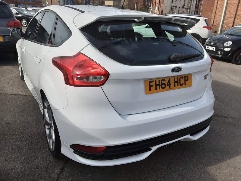 Ford Focus 2.0 TDCi ST-2 Euro 6 (s/s) 5dr 5dr Manual 2026