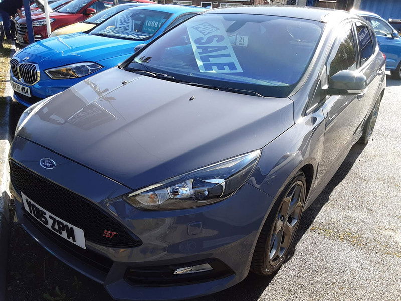 Ford Focus 2.0T EcoBoost ST-3 Euro 6 (s/s) 5dr 5dr Manual 2025