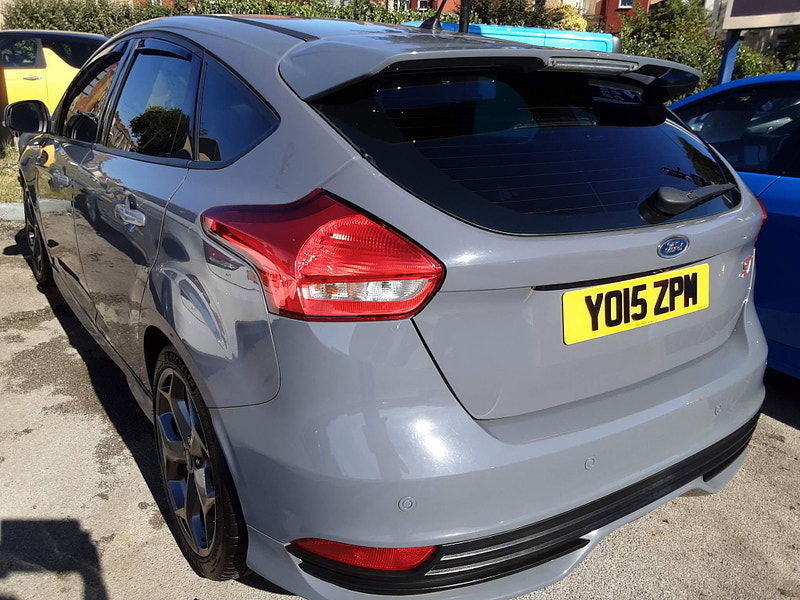 Ford Focus 2.0T EcoBoost ST-3 Euro 6 (s/s) 5dr 5dr Manual 2025