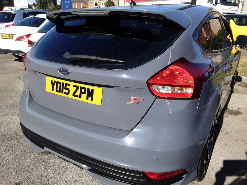Ford Focus 2.0T EcoBoost ST-3 Euro 6 (s/s) 5dr 5dr Manual 2025