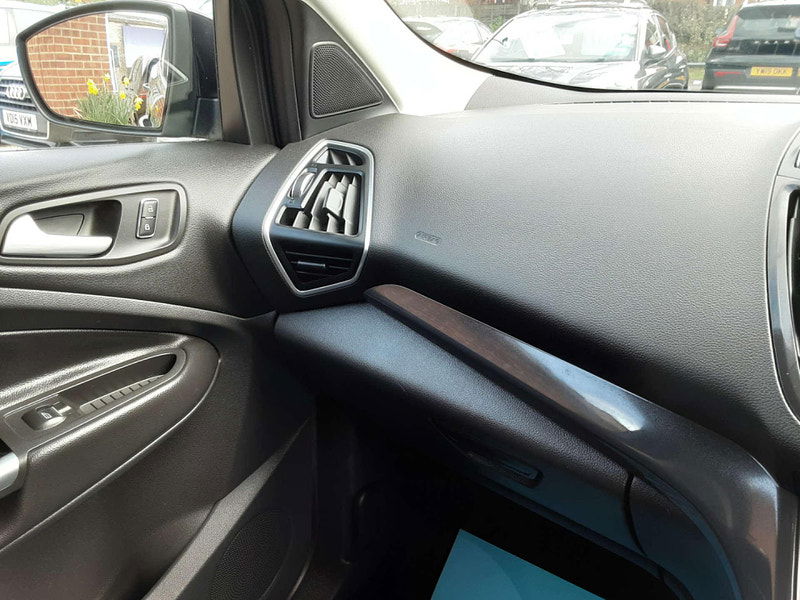 Ford Kuga 2.0 Kuga Titanium TDCi 4x4 4WD 5dr 5dr Manual 2025