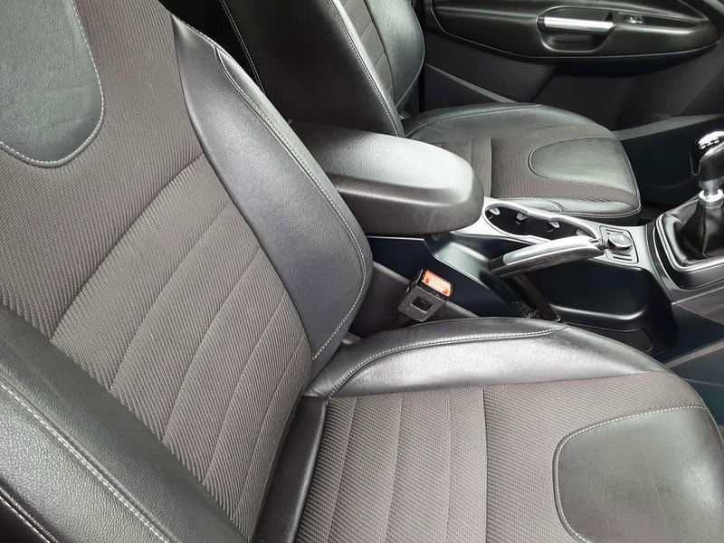 Ford Kuga 2.0 Kuga Titanium TDCI 5dr 5dr Manual 2025