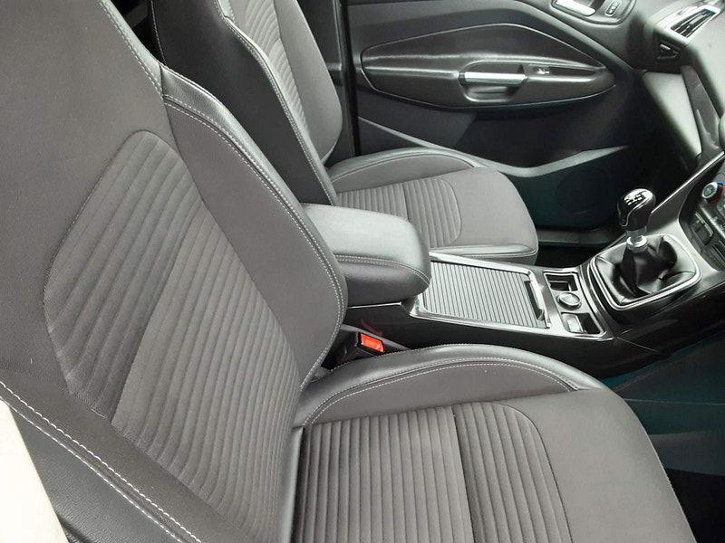 Ford Kuga 2.0 TDCi Titanium Euro 6 (s/s) 5dr 5dr Manual 2025