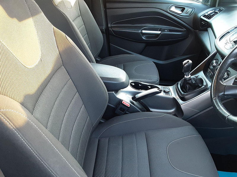 Ford Kuga 2.0 TDCi Zetec 2WD Euro 6 (s/s) 5dr 5dr Manual 2025