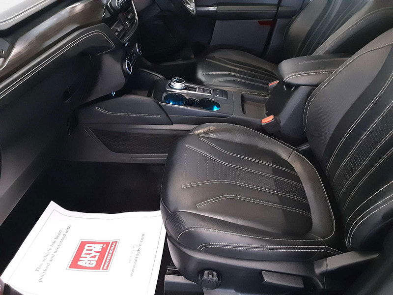 Ford Kuga 2.5 Kuga Vignale PHEV CVT 5dr 5dr Automatic 2025