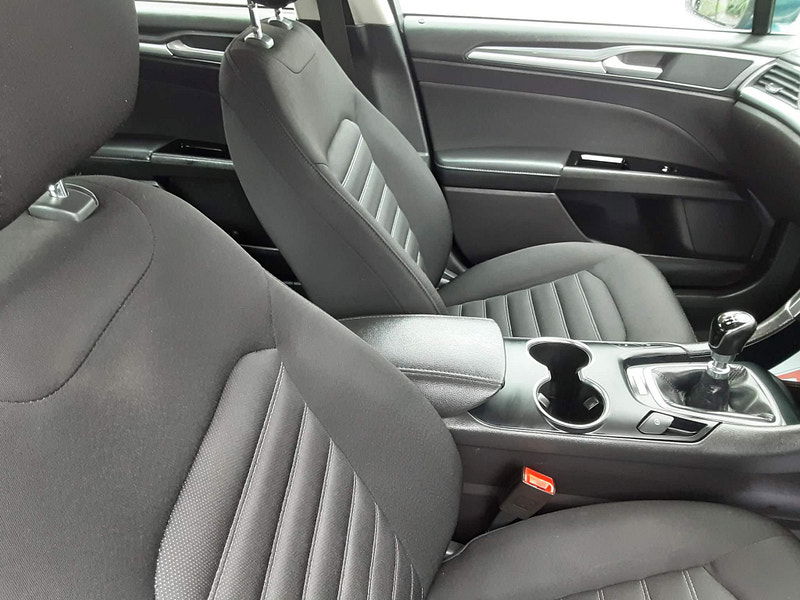 Ford Mondeo 2.0 EcoBlue Zetec Edition Euro 6 (s/s) 5dr 5dr Manual 2025