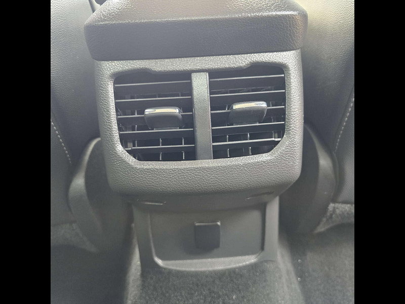 Ford Mondeo 2.0 Mondeo Titanium Edition HEV Auto 4dr 4dr Automatic 2026