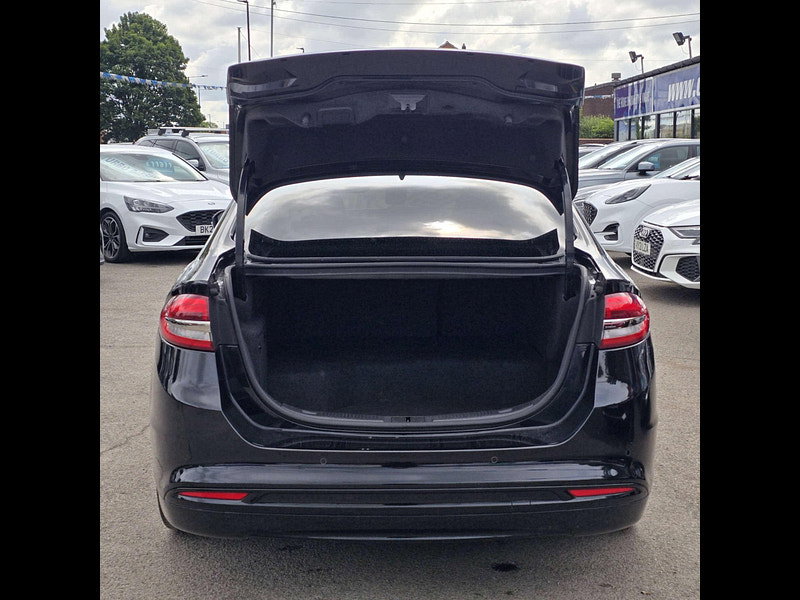 Ford Mondeo 2.0 Mondeo Titanium Edition HEV Auto 4dr 4dr Automatic 2026