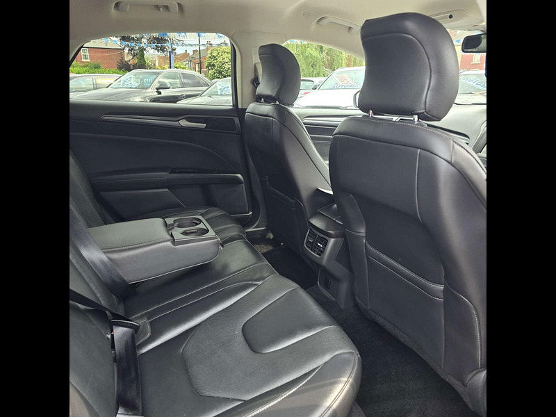 Ford Mondeo 2.0 Mondeo Titanium Edition HEV Auto 4dr 4dr Automatic 2025