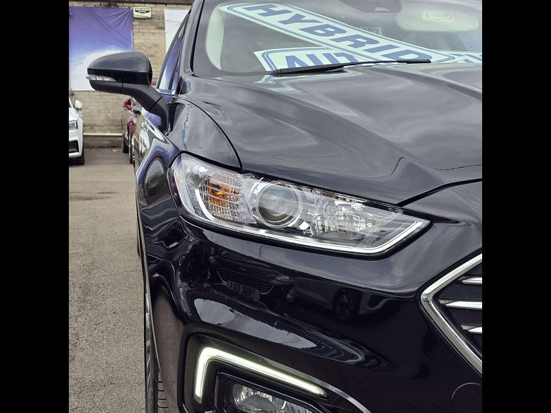 Ford Mondeo 2.0 Mondeo Titanium Edition HEV Auto 4dr 4dr Automatic 2026