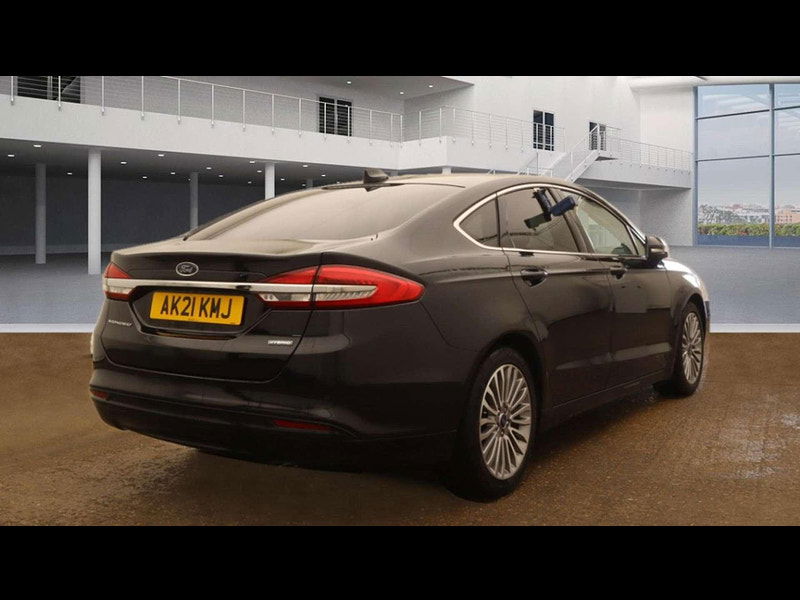 Ford Mondeo 2.0 Mondeo Titanium Edition HEV Auto 4dr 4dr Automatic 2025