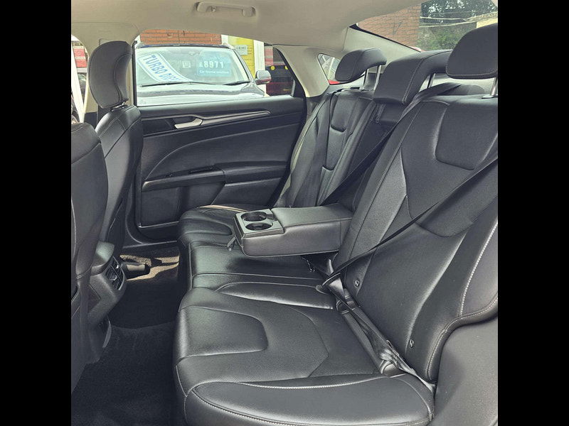 Ford Mondeo 2.0 Mondeo Titanium Edition HEV Auto 4dr 4dr Automatic 2025