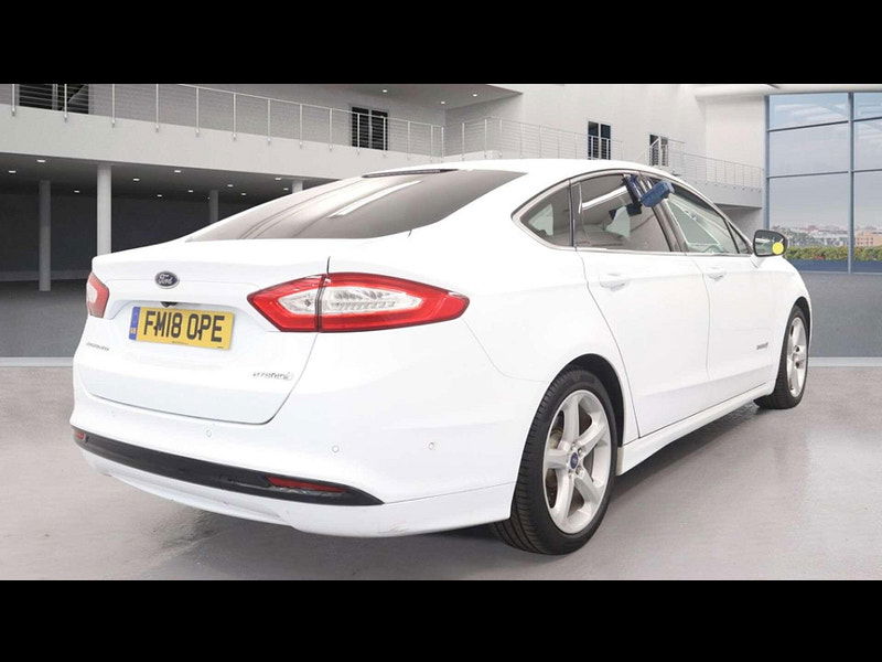 Ford Mondeo 2.0 Mondeo Titanium Edition HEV Auto 4dr 4dr Automatic 2025