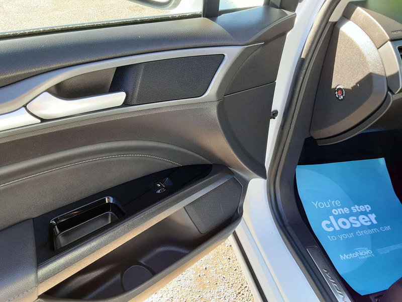 Ford Mondeo 2.0 Mondeo Titanium Edition HEV Auto 4dr 4dr Automatic 2026