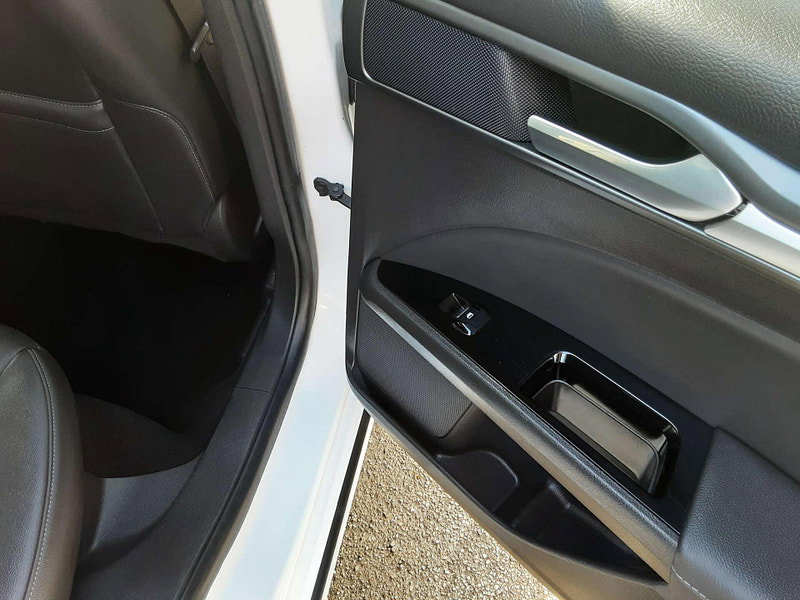 Ford Mondeo 2.0 Mondeo Titanium Edition HEV Auto 4dr 4dr Automatic 2026