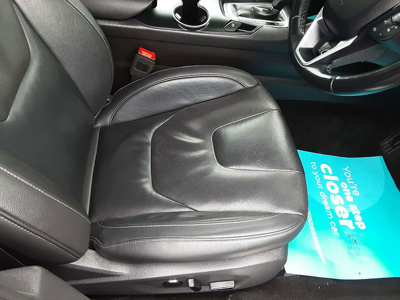 Ford Mondeo 2.0 Mondeo Titanium Edition HEV Auto 5dr 5dr Automatic 2025