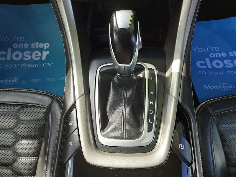 Ford Mondeo 2.0 Mondeo Vignale HEV Auto 4dr 4dr Automatic 2025