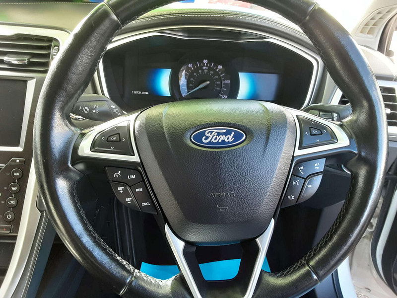 Ford Mondeo 2.0 Mondeo Vignale HEV Auto 4dr 4dr Automatic 2025