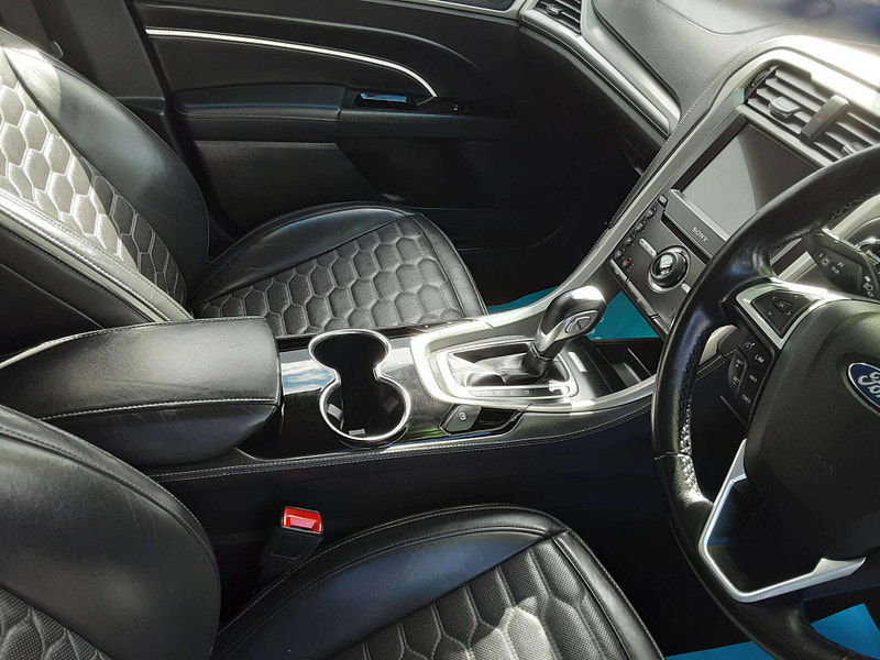 Ford Mondeo 2.0 Mondeo Vignale HEV Auto 4dr 4dr Automatic 2025