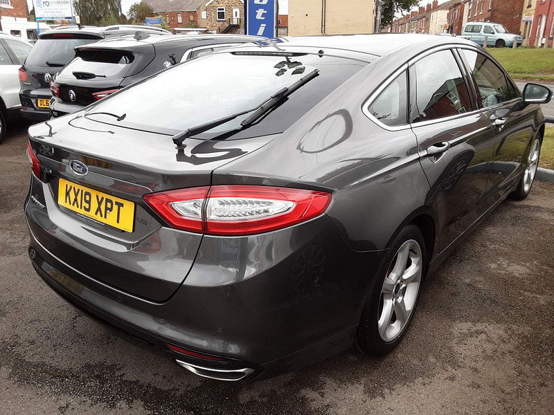 Ford Mondeo 2.0 TDCi Titanium Edition Euro 6 (s/s) 5dr 5dr Manual 2025