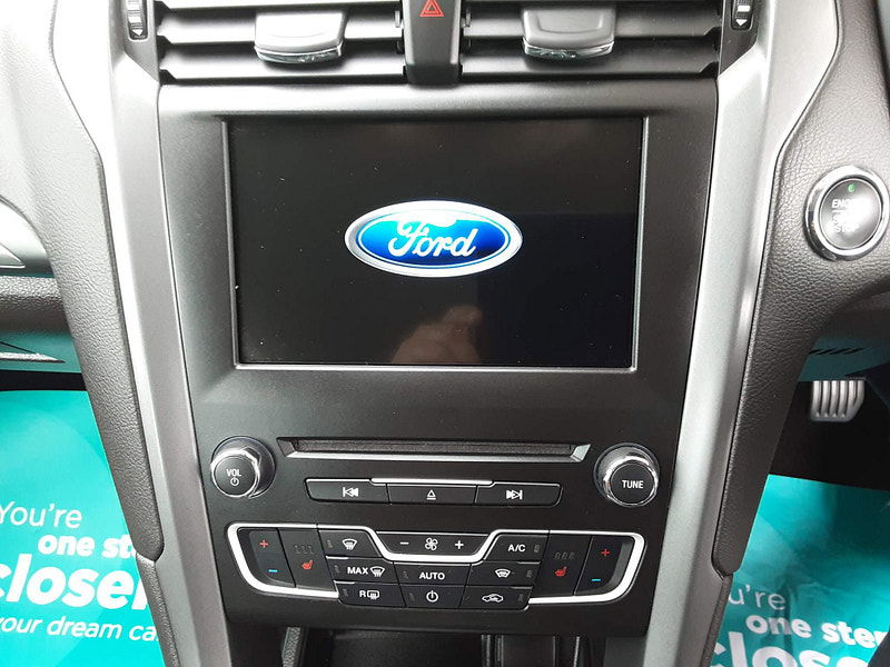 Ford Mondeo 2.0 TDCi Titanium Edition Euro 6 (s/s) 5dr 5dr Manual 2025
