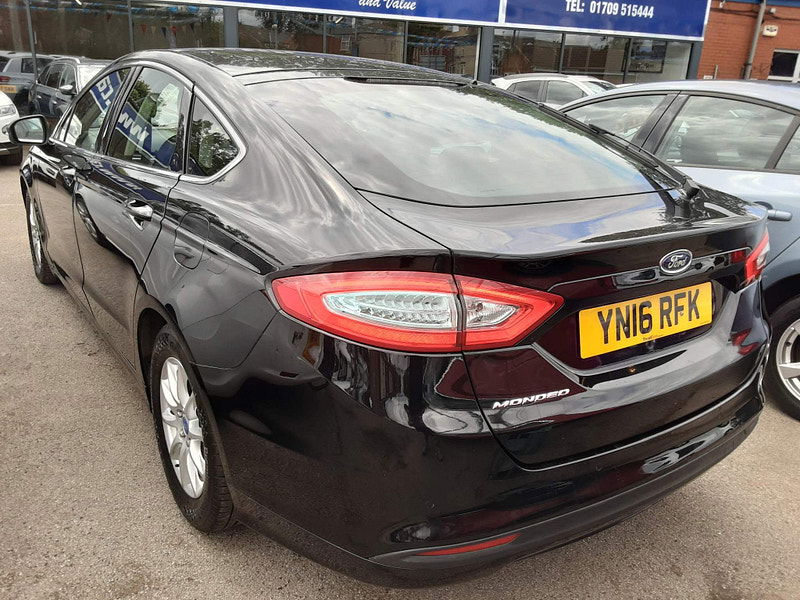 Ford Mondeo 2.0 TDCi Zetec Euro 6 (s/s) 5dr 5dr Manual 2026