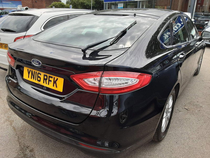 Ford Mondeo 2.0 TDCi Zetec Euro 6 (s/s) 5dr 5dr Manual 2026