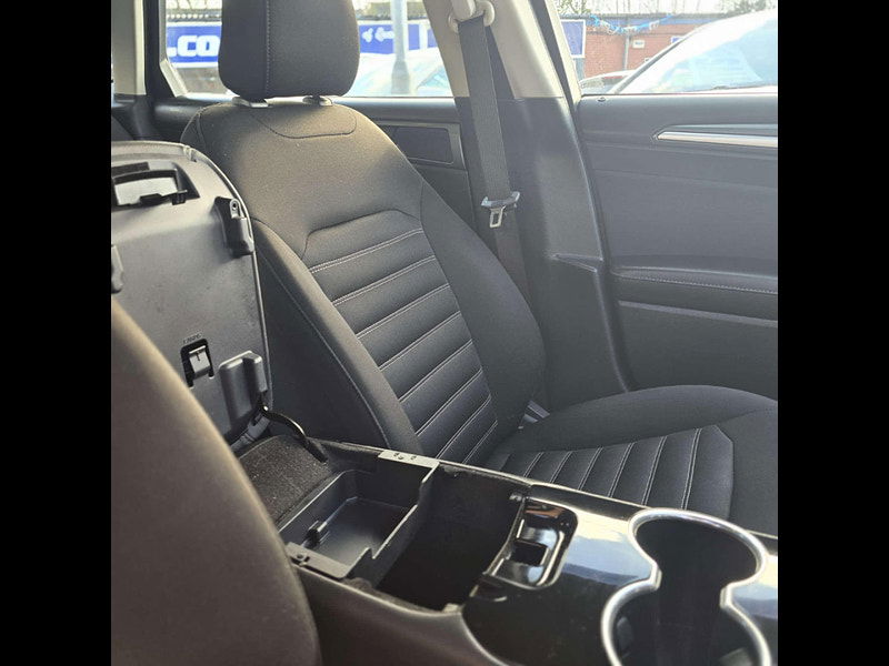 Ford Mondeo 2.0 TDCi Zetec Euro 6 (s/s) 5dr 5dr Manual 2025