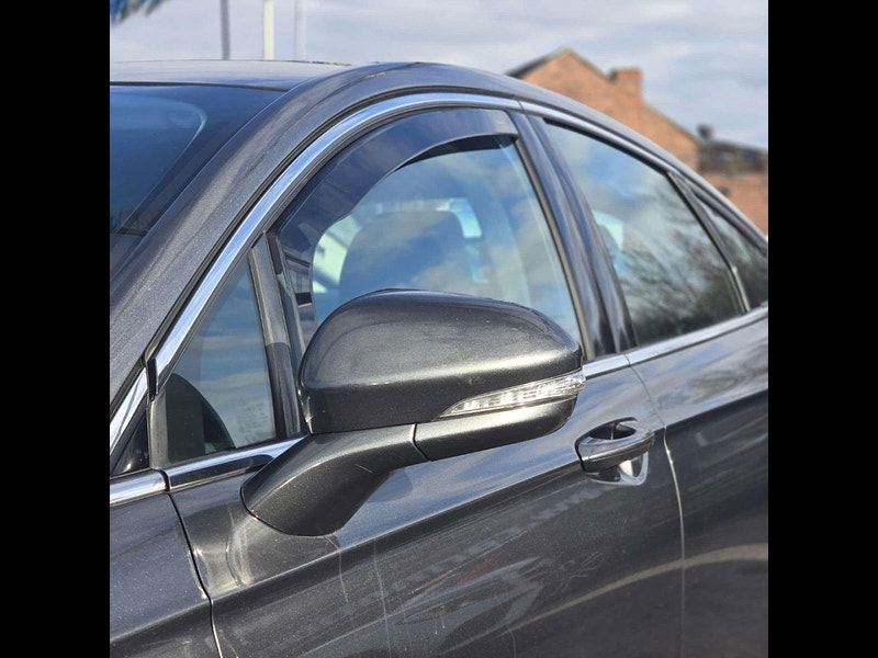 Ford Mondeo 2.0 TDCi Zetec Euro 6 (s/s) 5dr 5dr Manual 2025