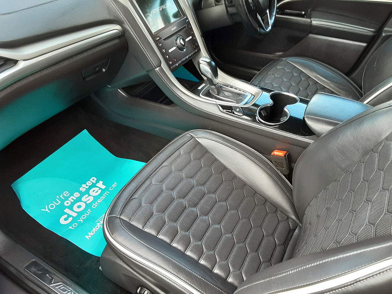 Ford Mondeo 2.0T EcoBoost Vignale Auto Euro 6 (s/s) 5dr 5dr Automatic 2026