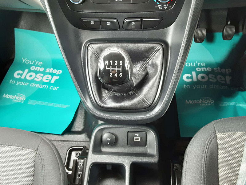 Ford Transit Connect 1.5 Transit Connect 220 Base TDCi 2dr Manual 2025