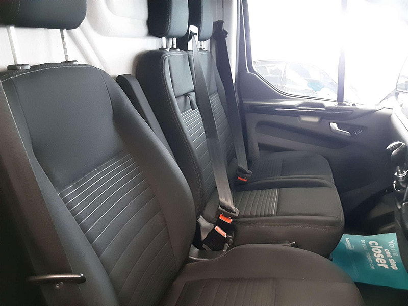 Ford Transit Custom 2.0 Transit Custom 300 Limited EcoBlue 5dr 5dr Manual 2025