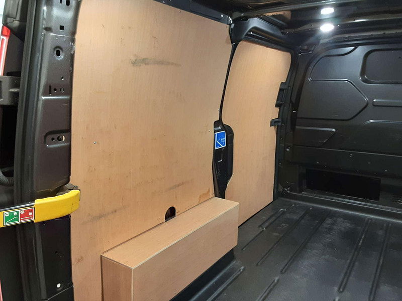 Ford Transit Custom 2.0 Transit Custom 300 Limited EcoBlue 5dr 5dr Manual 2025