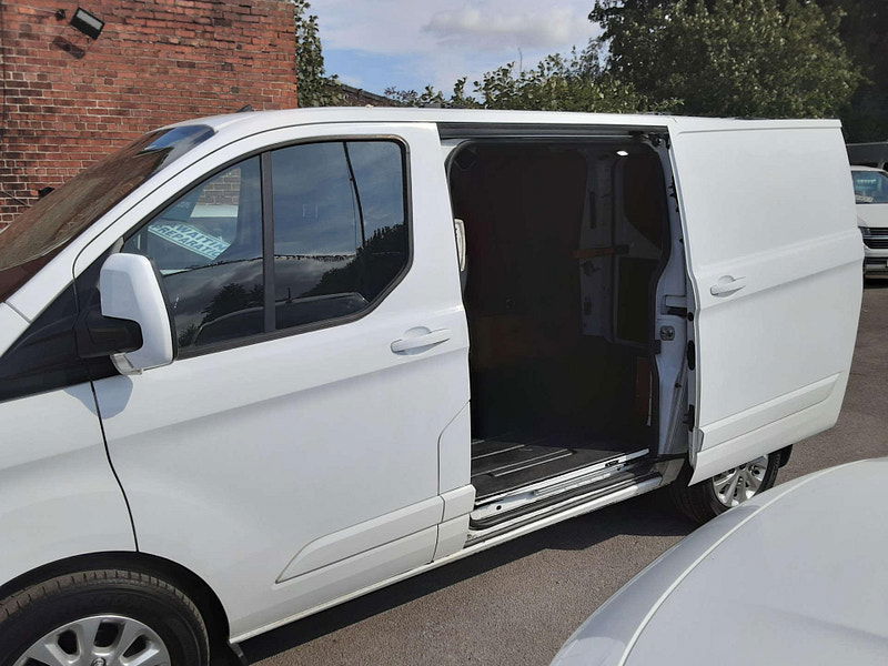 Ford Transit Custom 2.0 Transit Custom 300 Limited EcoBlue 5dr 5dr Manual 2025
