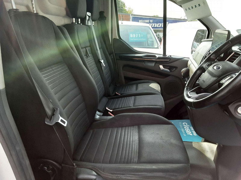 Ford Transit Custom 2.0 Transit Custom 300 Limited EcoBlue 5dr 5dr Manual 2025
