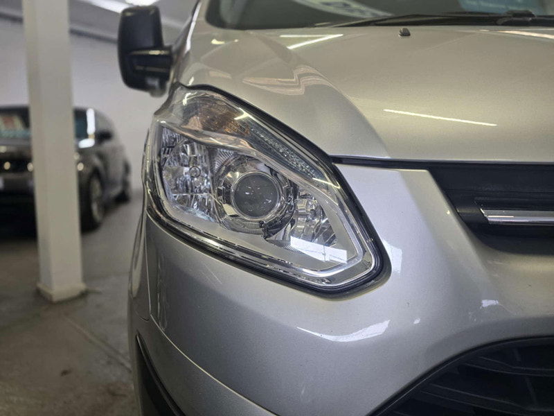 Ford Transit Custom 2.2 Transit Custom 330 Trend E-Tech 5dr Manual 2025