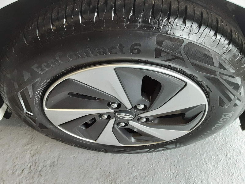 Hyundai IONIQ 1.6 h-GDi Premium SE DCT Euro 6 (s/s) 5dr 5dr Automatic 2025