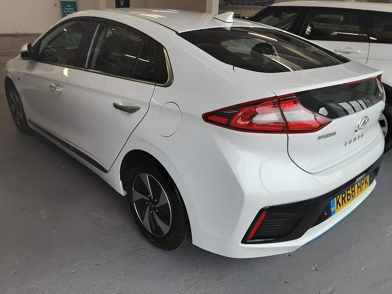Hyundai IONIQ 1.6 h-GDi Premium SE DCT Euro 6 (s/s) 5dr 5dr Automatic 2025