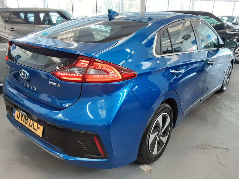 Hyundai IONIQ 1.6 h-GDi Premium SE DCT Euro 6 (s/s) 5dr 5dr Automatic 2024