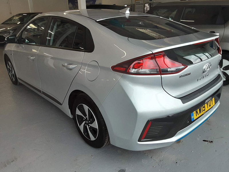 Hyundai IONIQ 1.6 h-GDi SE DCT Euro 6 (s/s) 5dr 5dr Automatic 2024