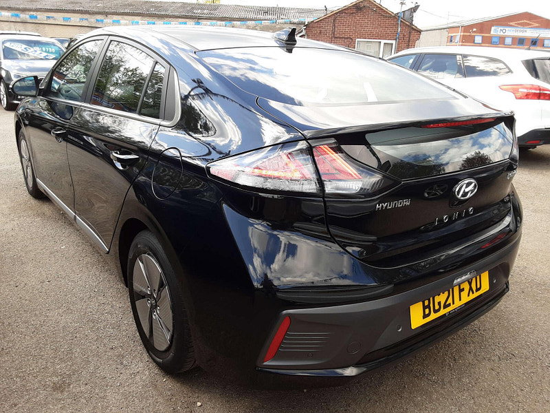Hyundai IONIQ 1.6 IONIQ Premium FHEV Semi-Auto 5dr 5dr Automatic 2026