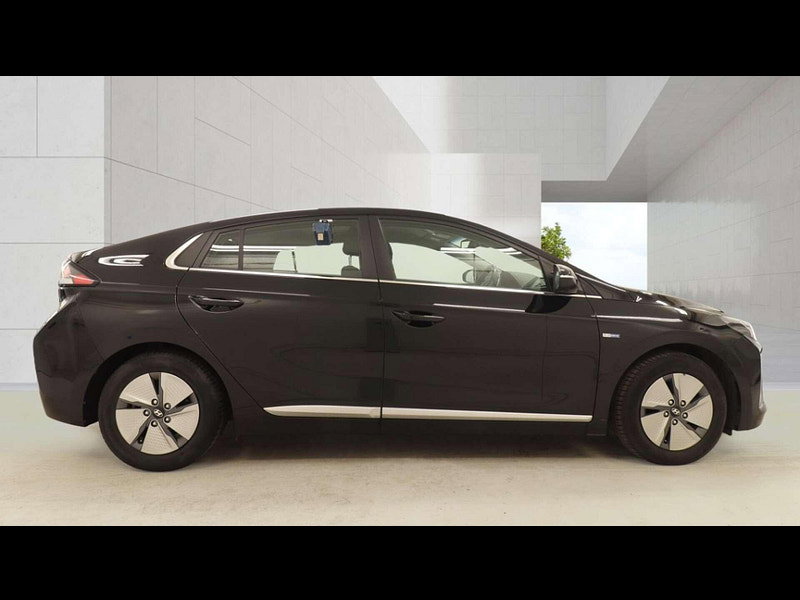 Hyundai IONIQ 1.6 IONIQ Premium FHEV Semi-Auto 5dr 5dr Automatic 2026