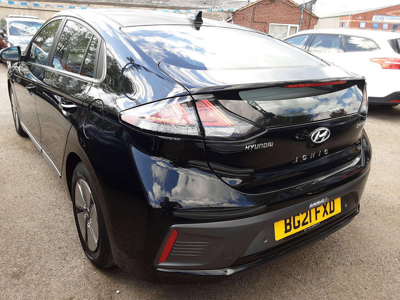 Hyundai IONIQ 1.6 IONIQ Premium FHEV Semi-Auto 5dr 5dr Automatic 2026