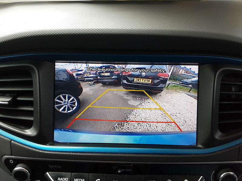 Hyundai IONIQ 1.6 IONIQ Premium SE FHEV Semi-Auto 5dr 5dr Automatic 2025