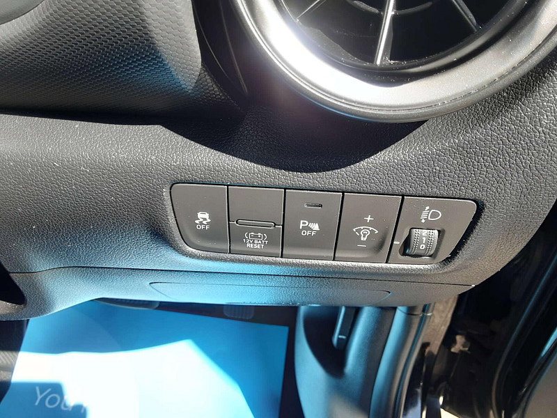 Hyundai Kona 1.6 Kona SE Connect GDi HEV Semi-Auto 5dr 5dr Automatic 2026