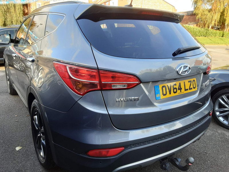 Hyundai Santa Fe 2.2 CRDi Premium SE 4WD Euro 5 5dr (7 seat) 5dr Manual 2024